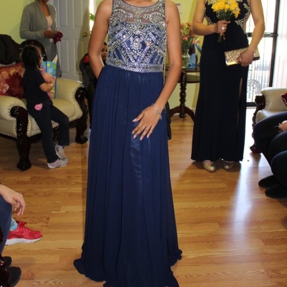 Prom/Event Dress - Picture 5 of 5